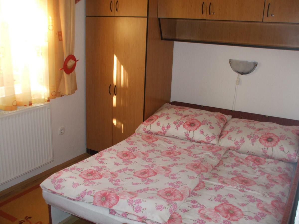 Magdi Apartman บาลาตอนฟือเรด ภายนอก รูปภาพ